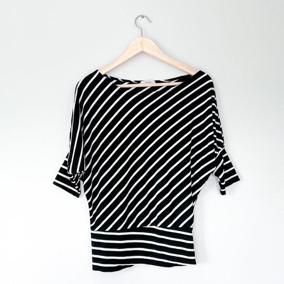 Teenbell Black and White Striped 3/4 Dolman Sleeve Top - Picture 1 of 8